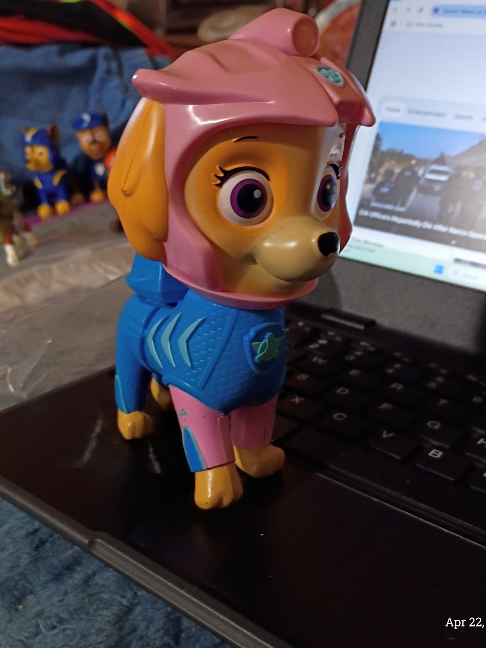 Paw Patrol Skye Pink Blue Yellow Figure